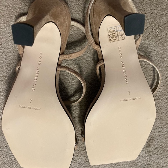 BNIB Good American Standout Square Toe strappy beige sandals - style GA022S-X. - Picture 5 of 9